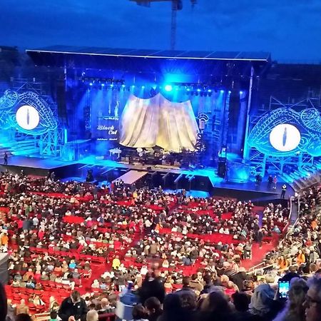 Bilocale Via Imola 4 Lägenhet Verona Exteriör bild