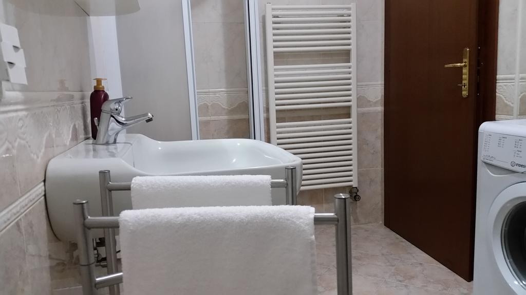 Bilocale Via Imola 4 Lägenhet Verona Exteriör bild