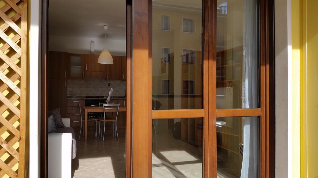 Bilocale Via Imola 4 Lägenhet Verona Exteriör bild