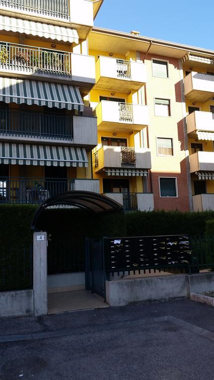 Bilocale Via Imola 4 Lägenhet Verona Exteriör bild